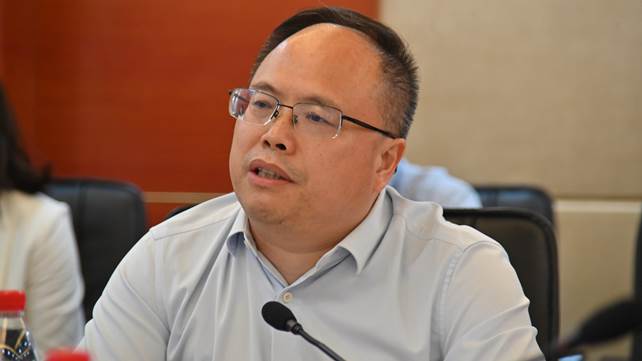严功军副董事长